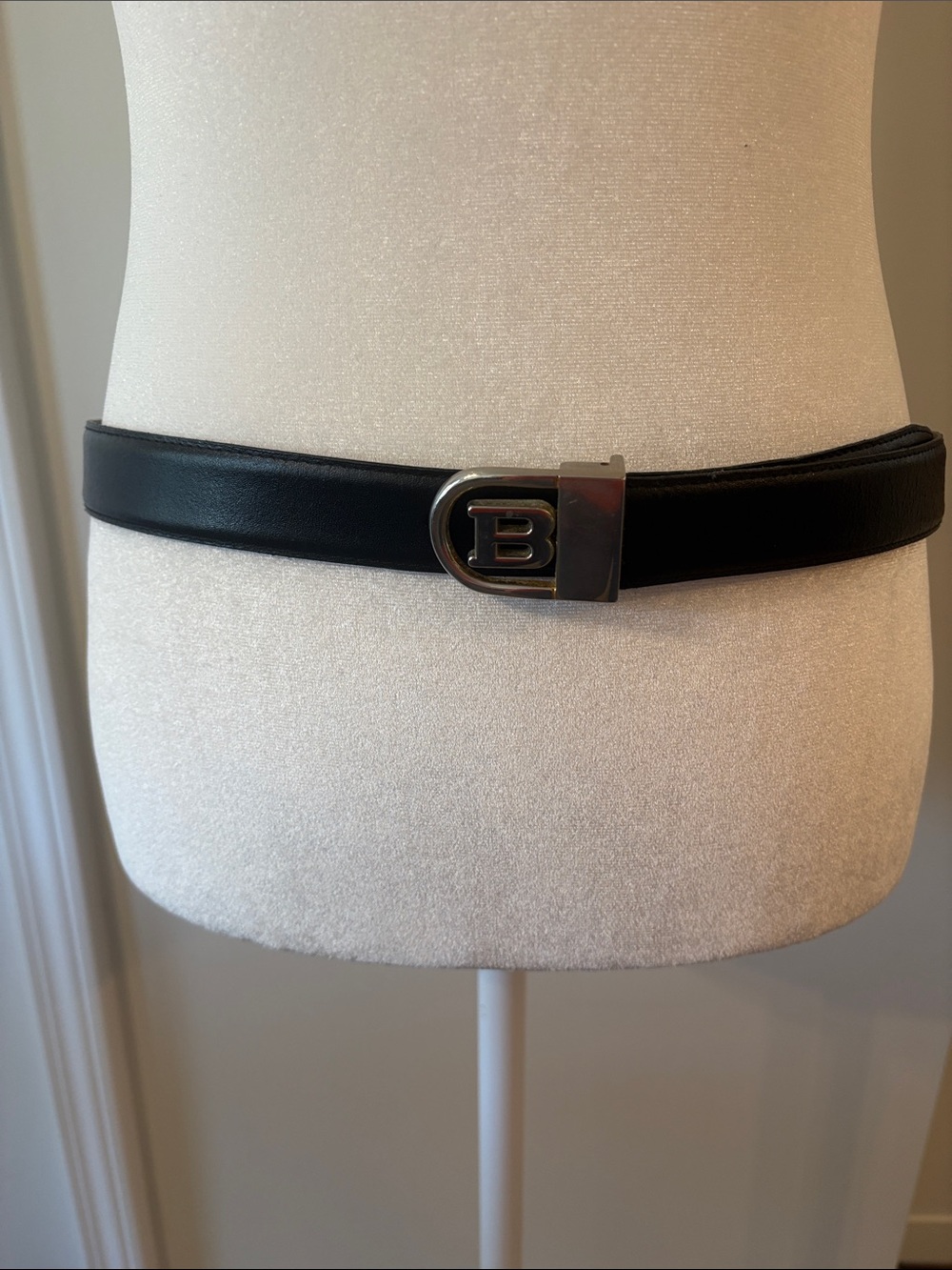 Vintage Bally Black Leather Belt Featuring w Silver 'Toned B' Logo Buckle